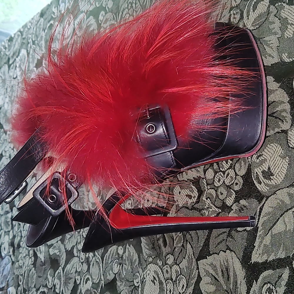Christian Louboutin SPLASH FUR